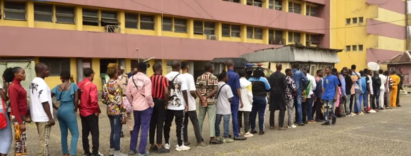 Immigration arrests 90 foreign nationals for cybercrime in Rivers || Peakvibez.com