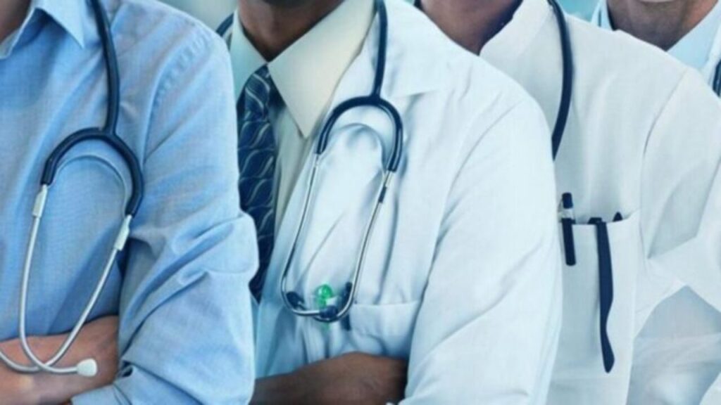 Abuja doctors begin indefinite strike over Wike’s refusal to meet demands || Peakvibez.com